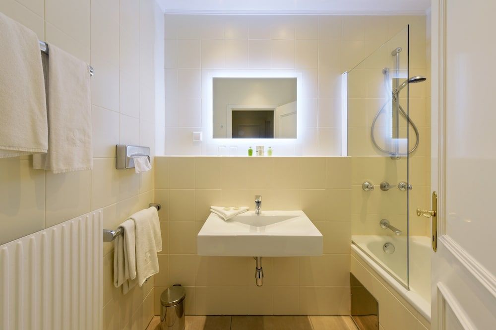 Erzherzog Johann Palais Hotel Classic Double Room 7