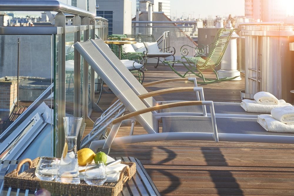 House of Time - Fancy Suite Vienna Suite, Sauna (Love Boat in Saigon) 6