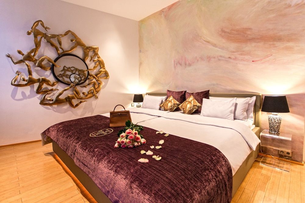 House of Time - Fancy Suite Vienna Suite (Playground) 3