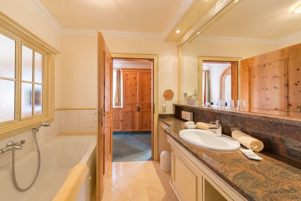 Waidringer Hof - 1. Tiroler Glückshotel Deluxe Double Room, Balcony 6