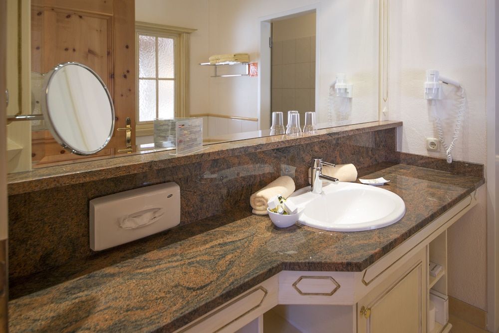 Waidringer Hof - 1. Tiroler Glückshotel Deluxe Double Room, Balcony 4