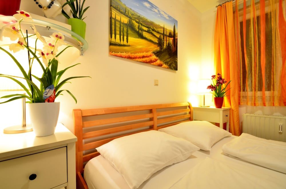 AJO Vienna Garden - Contactless Check-in Apartment, 1 Bedroom, Terrace, Garden View (50€ cleaning fee on top of the rate) 7