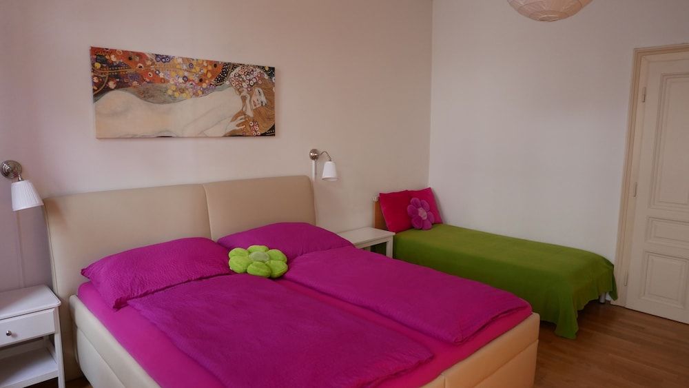 undefined GoVienna Modern Apartment 2