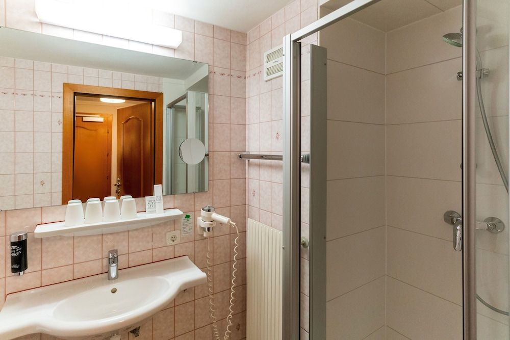 Cityhotel Trumer Stube Premium Double Room 4