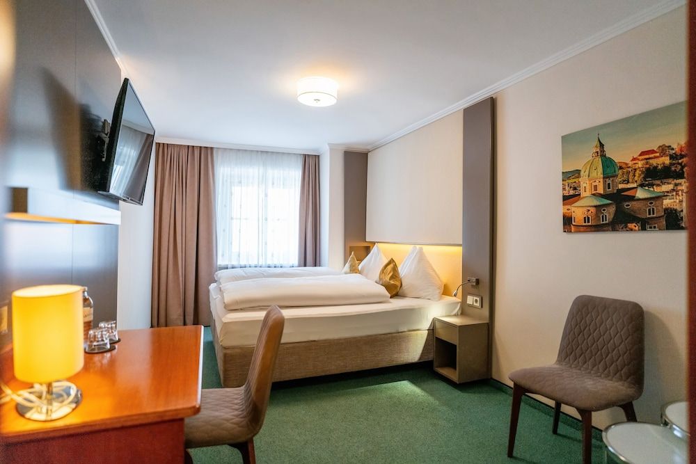 Cityhotel Trumer Stube Premium Double Room 3