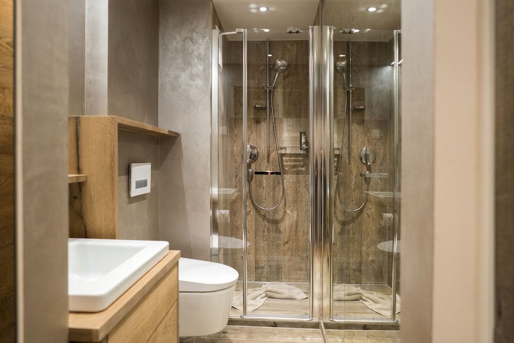 Boutique Hotel im Auracher Löchl Superior Double Room, City View and Fortress View 5