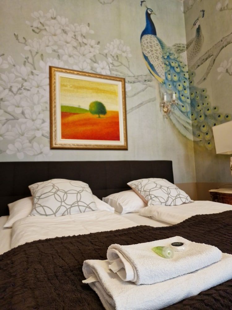 Urban Flats Vienna City Center Apartment, 1 Bedroom, Balcony (Gonzagagasse) 6