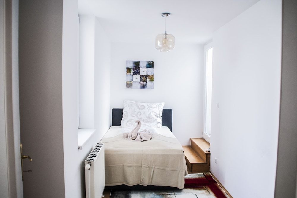 Urban Flats Vienna City Center Comfort Penthouse, 3 Bedrooms, Terrace (Getreidemarkt) 2