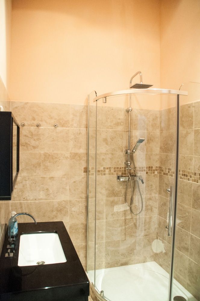 Urban Flats Vienna City Center Apartment, 1 Bedroom, Balcony (Gonzagagasse) 7