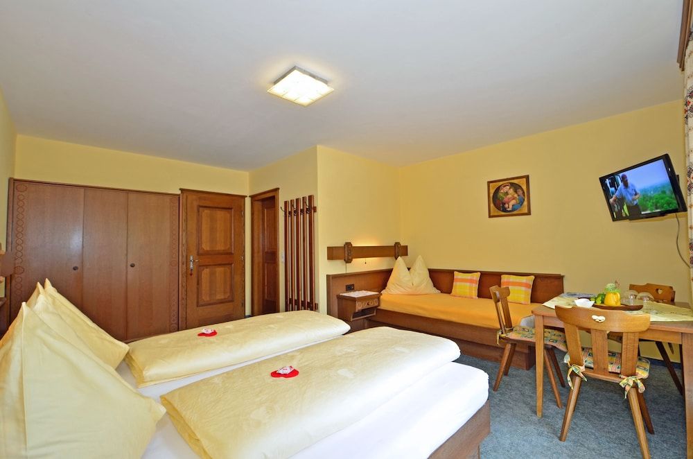 Triple Room, Balcony