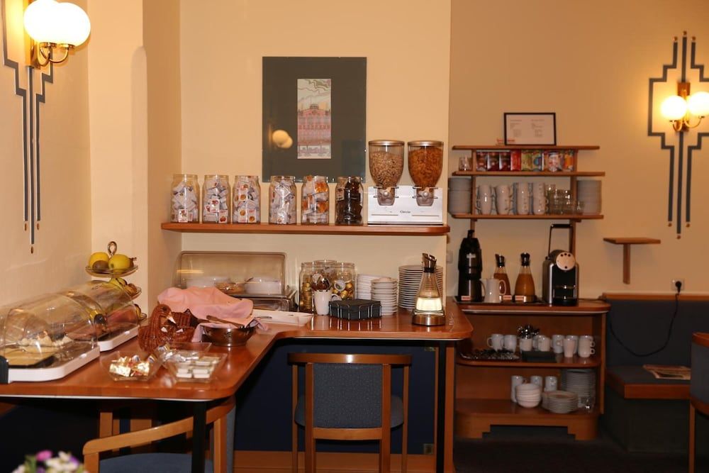 undefined Hotel am Schottenpoint 6