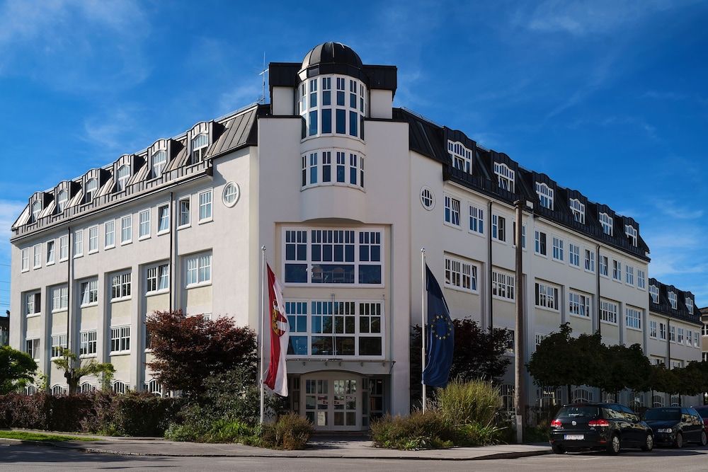 undefined myNext - Riverside Hotel Salzburg 3