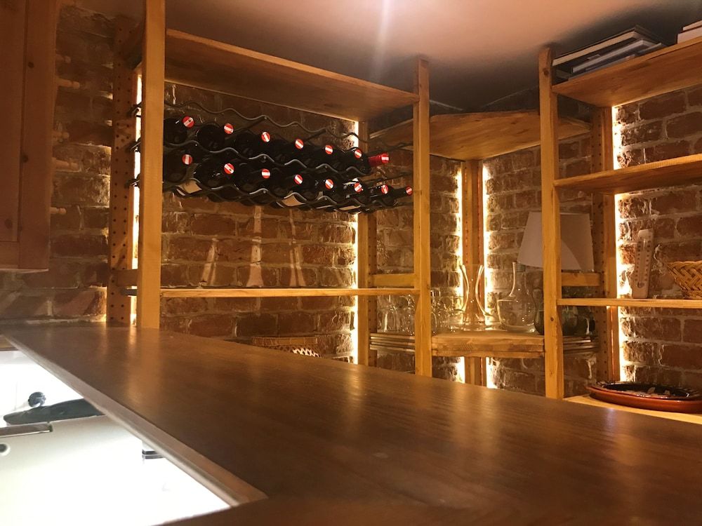 counts 65 Exclusive Duplex, 1 Bedroom, Fireplace, Garden Area 6