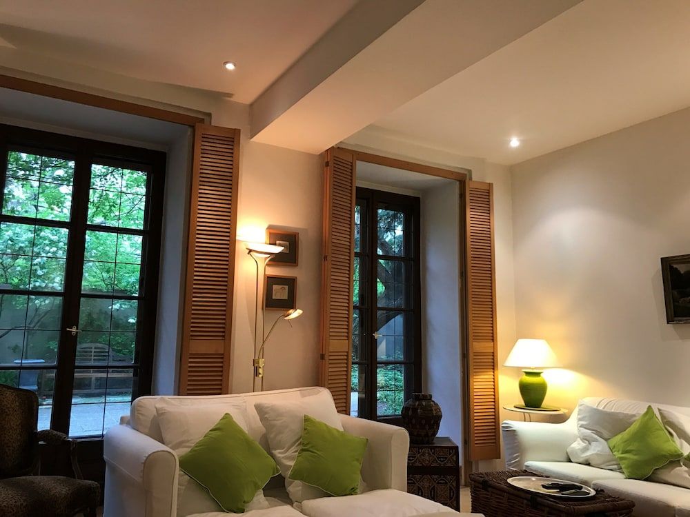 counts 65 Exclusive Apartment, 1 Bedroom, Fireplace, Garden Area 8