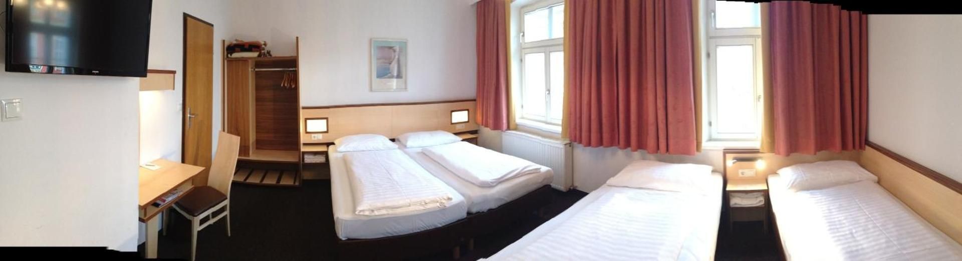Economy Quadruple Room