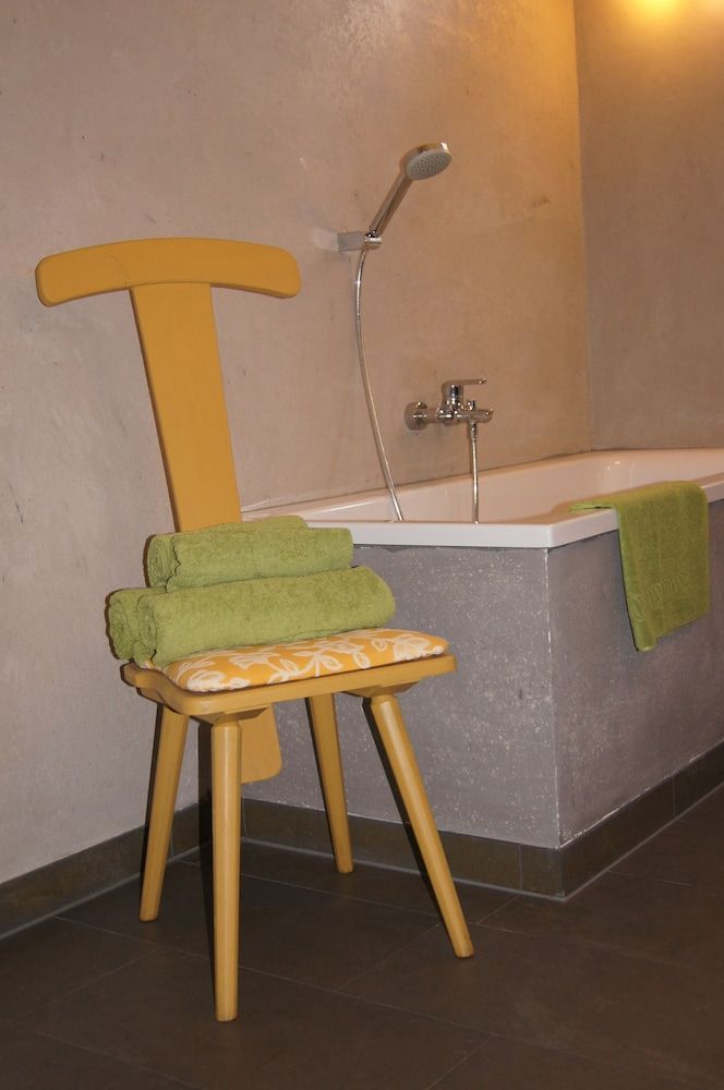 Altstadthaus Cityappartements Design Apartment, 1 Bedroom, Balcony, Garden View 7