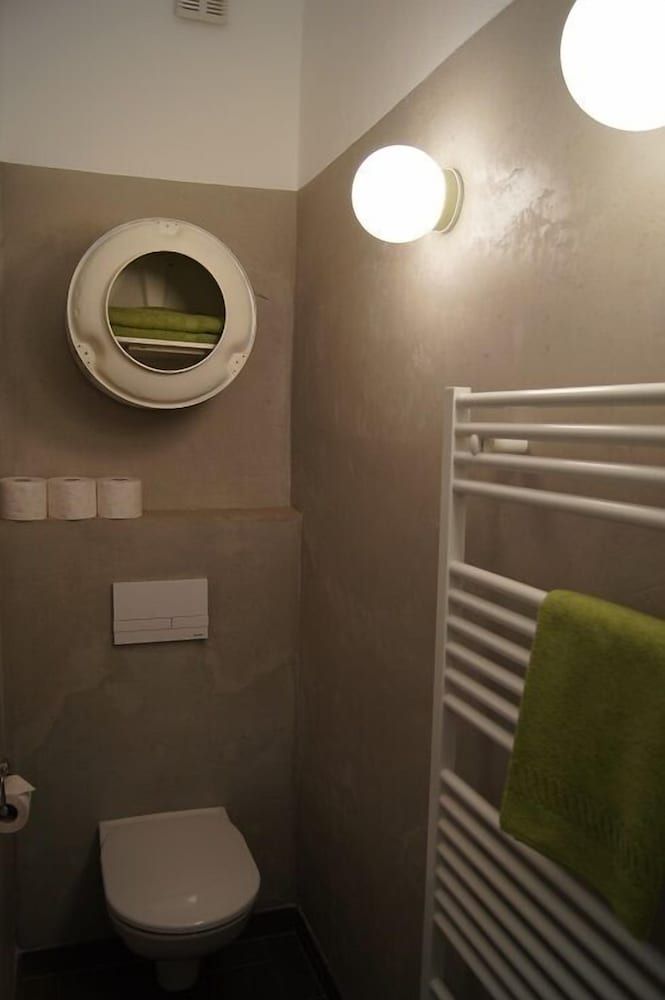 Altstadthaus Cityappartements Design Studio, 1 Queen Bed 8