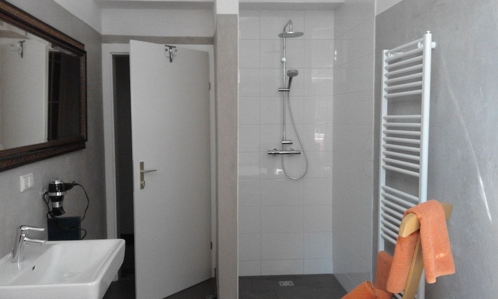 Altstadthaus Cityappartements Design Apartment, 1 Bedroom, Balcony, Garden View 5