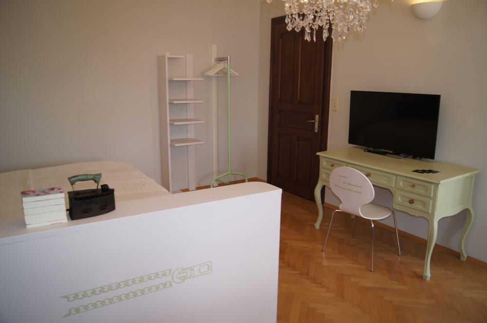 Altstadthaus Cityappartements Design Studio, 1 Queen Bed 19