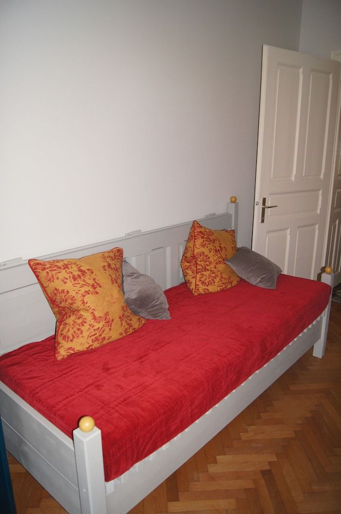 Altstadthaus Cityappartements Design Apartment, 1 Bedroom, Balcony, Garden View 2