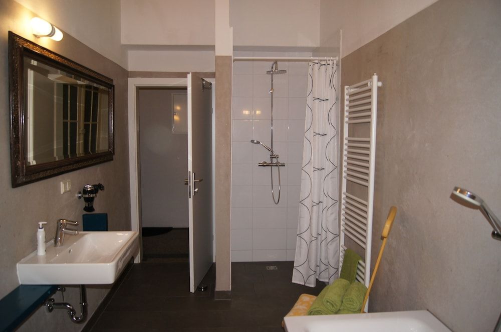 Altstadthaus Cityappartements Design Apartment, 1 Bedroom, Balcony, Garden View 11