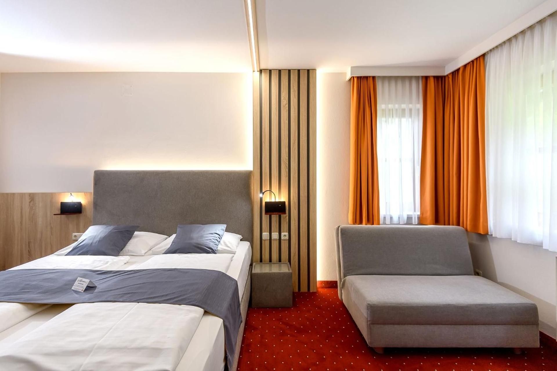 2 Double Rooms with Interconnecting Door