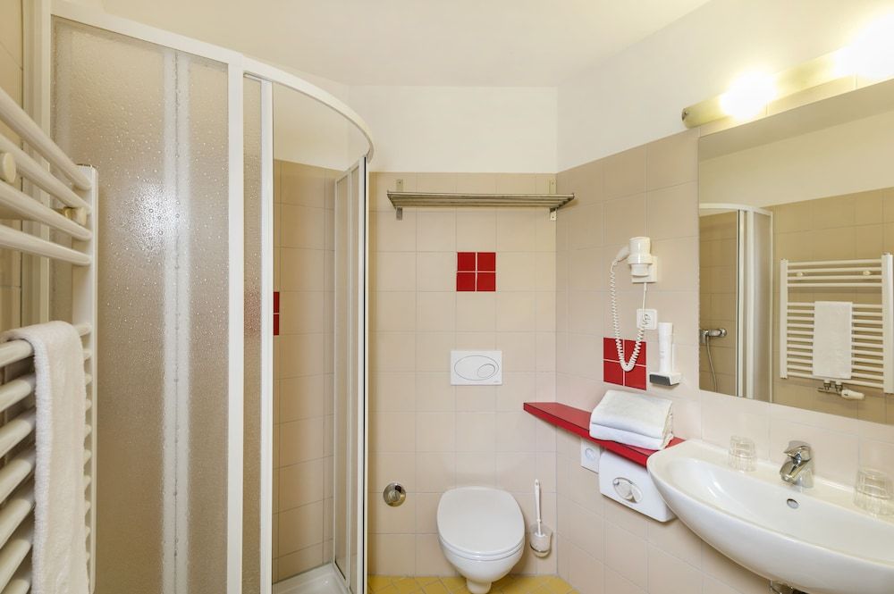 H2O Hotel-Therme-Resort Double Room (Gitterbettzimmer) 3