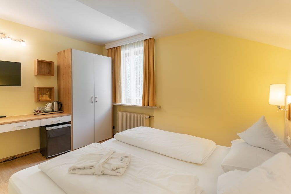 Haus Arenberg Family Triple Room 3