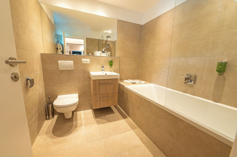 Haus Arenberg Family Triple Room 16