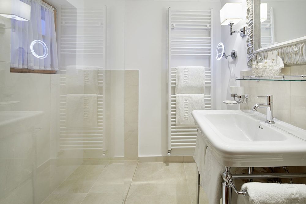 Landsitz Römerhof - Hotel Apartments Classic Apartment, 1 Bedroom, Balcony, Mountain View 2