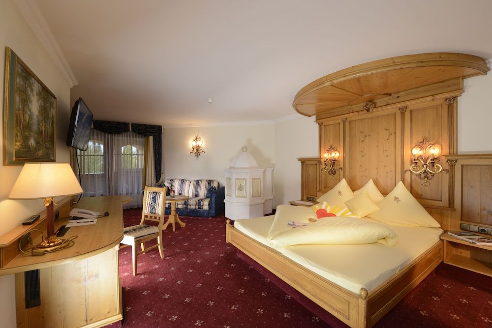 Junior Suite, Balcony, Mountain View