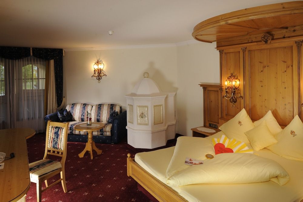 Junior Suite, Balcony, Mountain View