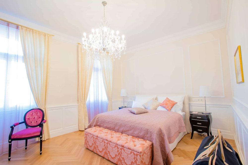 undefined Imperium Residence 7