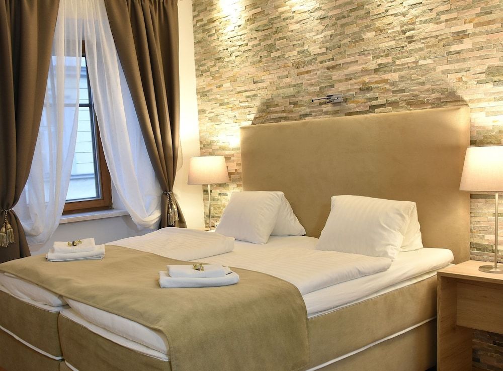 Hotel Torwirt Double Room 3