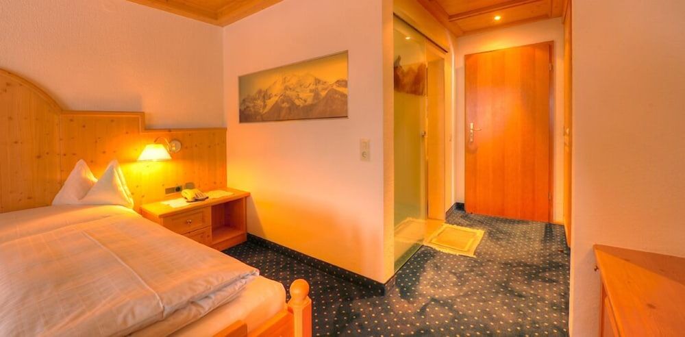 Die Seefelderin - Boutiquehotel St. Georg Standard Double Room, Balcony (Living Area)