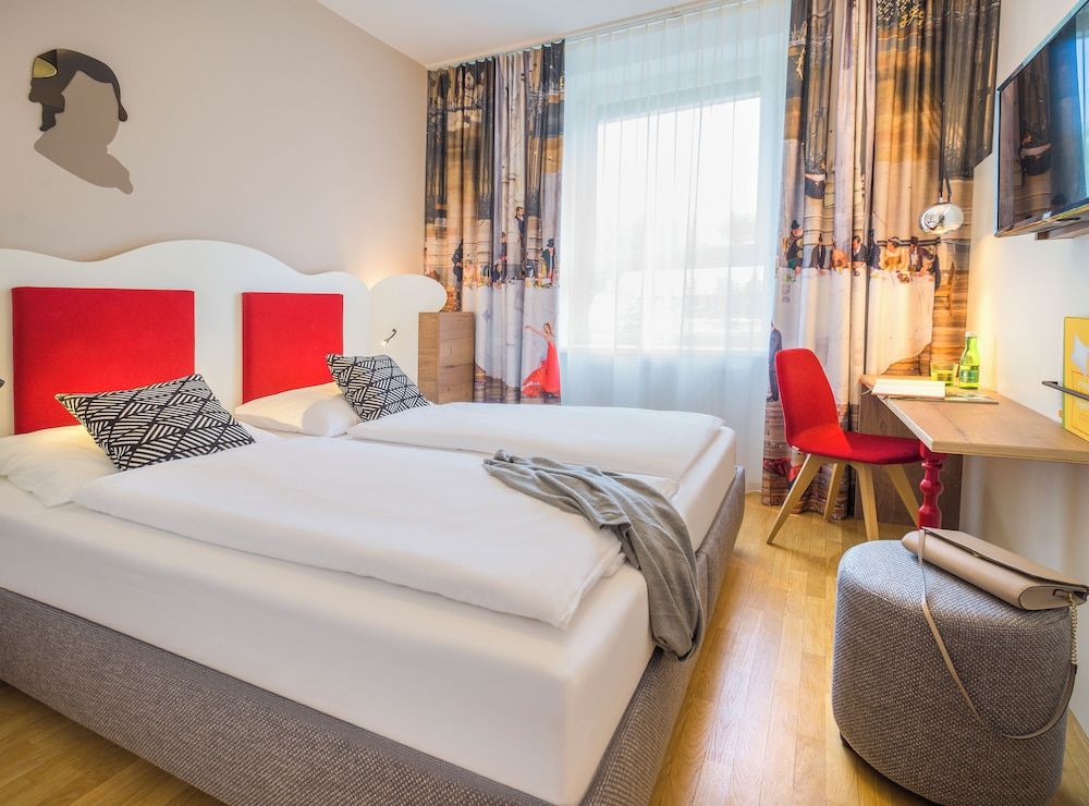 JUFA Hotel Salzburg Double Room