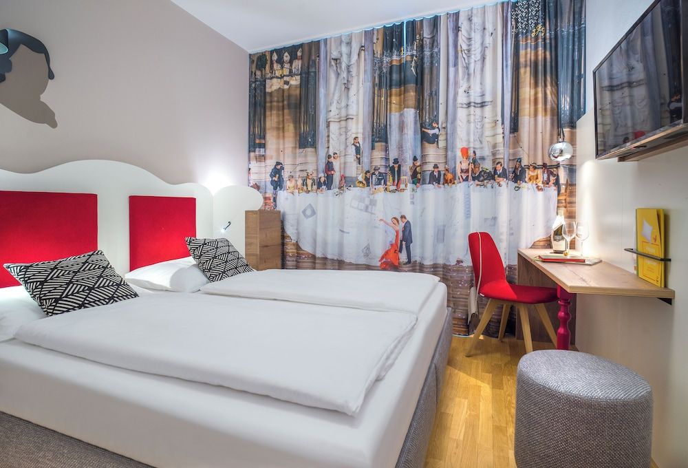 JUFA Hotel Salzburg Double Room 4