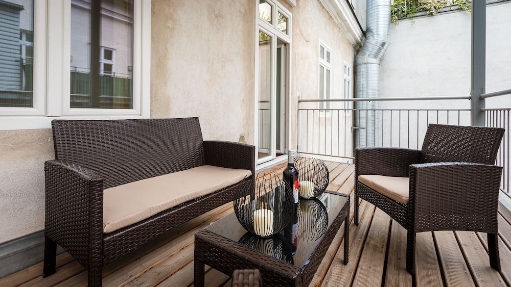 Operngasse Premium in Your Vienna Premium Apartment, 1 Bedroom, Accessible, Balcony 25