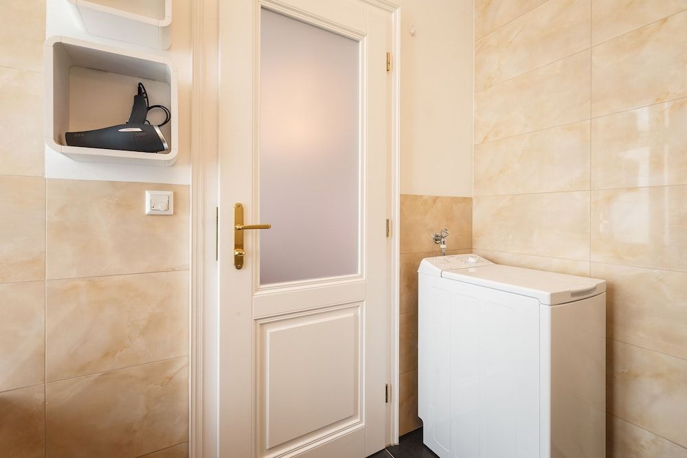 Operngasse Premium in Your Vienna Premium Apartment, 1 Bedroom, Accessible, Balcony 27