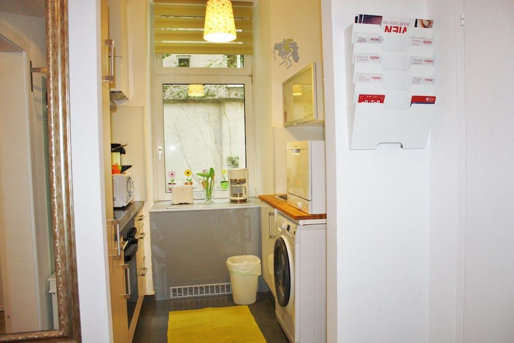 undefined GoVienna Belvedere Apartment 7