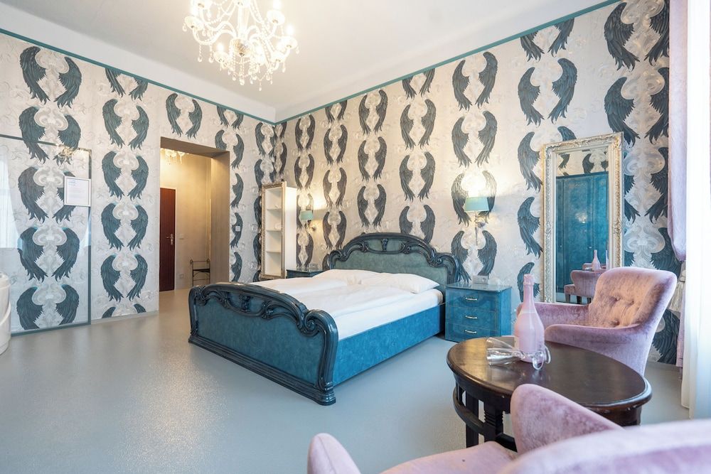 Hotel Urania Romantic Suite 13