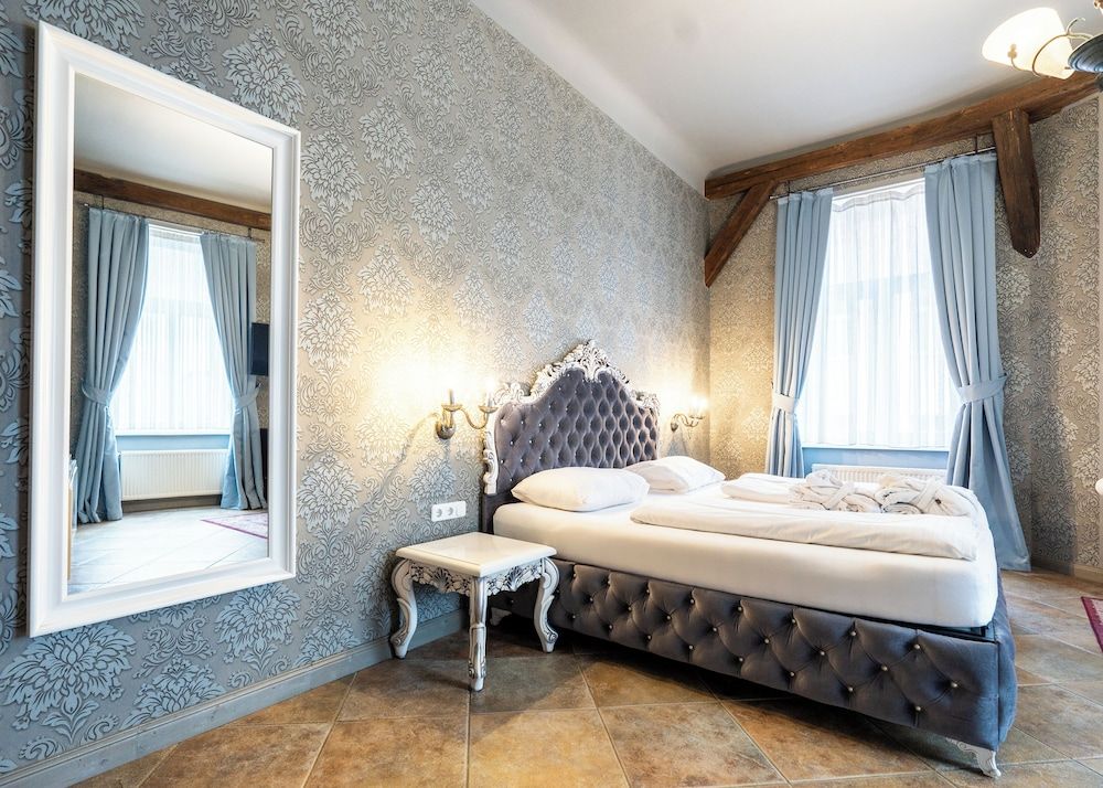 Hotel Urania Romantic Suite 23