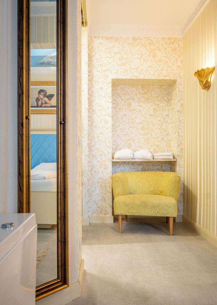 Hotel Urania Romantic Suite 43