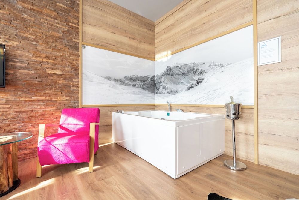 Hotel Urania Romantic Suite 28