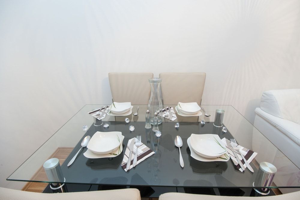 Royal Resort Apartments Puchsbaumgasse Superior Apartment, 1 Bedroom, Kitchen (1003) 4