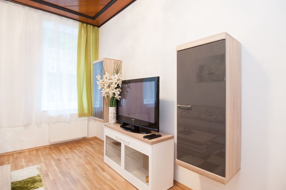 Royal Resort Apartments Puchsbaumgasse Superior Apartment, 1 Bedroom, Kitchen (+30 Euro cleaning fee per stay) 11