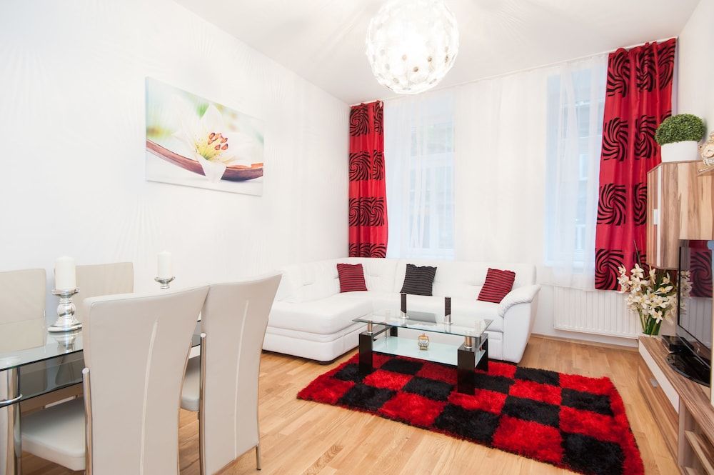undefined Royal Resort Apartments Puchsbaumgasse 3