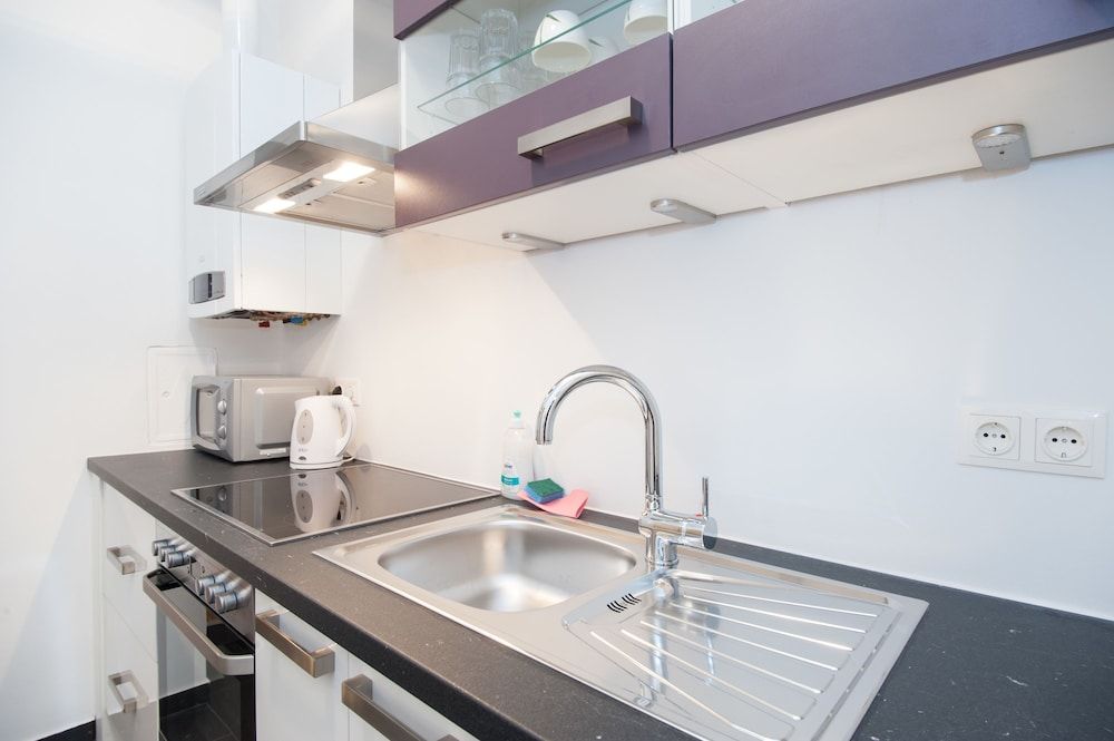Royal Resort Apartments Puchsbaumgasse Superior Apartment, 1 Bedroom, Kitchen (1003) 5