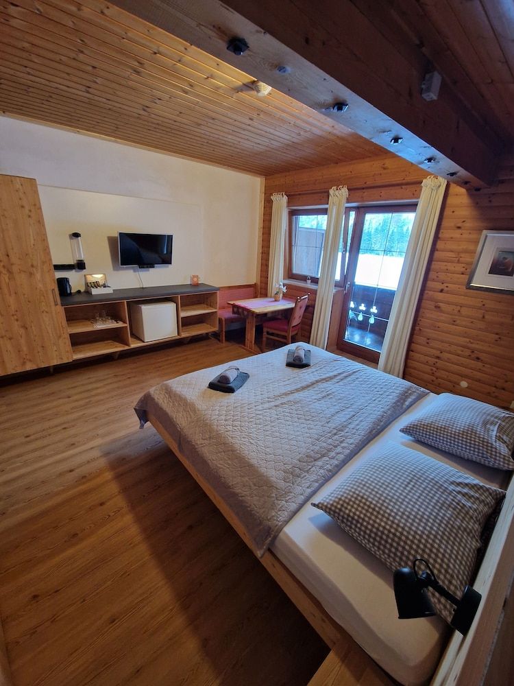 Pension Bärenwirt Double Room, Balcony (No.34)