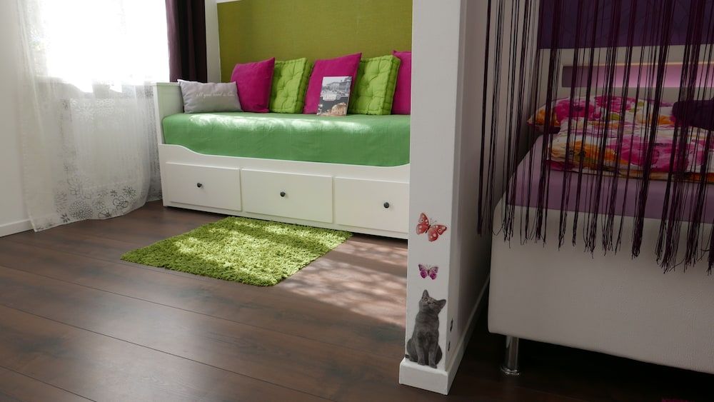 GoVienna Small Modern Apartment Studio 11